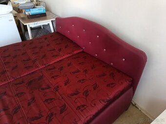 Prodám manželskou postel s matracemi