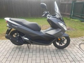 Honda PCX 125 Model 2017 -prvni majitel