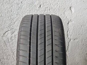 Letní Bridgestone 91V 225/45/17 (1ks pouze)
