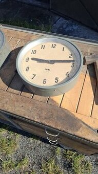 Starozitne industrialni hodiny IBM - 1