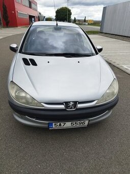 Peugeot 206.1.4 HDI.rok 2002