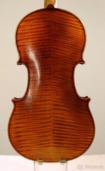 Staré celé české housle od Jana PODEŠVY c. 1920