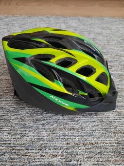 Dětská cyklistická přilba vel. 52-58 cm.