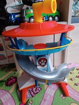 Tlapáková patrola centrála