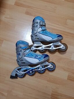 Dámské kolečkové brusle