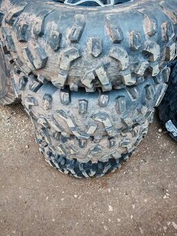 Pneu Stag na čtyřkolku / buggy