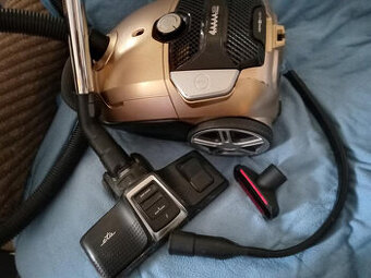 NOVÝ sáčkový vysavač ETA Avanto, zlatý