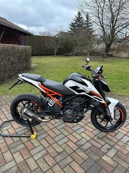 KTM Duke 125