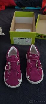 Nové dívčí sandále Boots4u, vel. 23