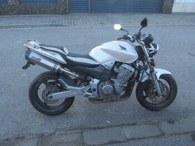 Honda CB 750,900 F Hornet na díly