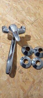 Vodovodní baterie, rozteč 10 cm.