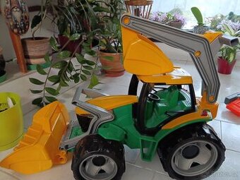 Traktor s nakladačem