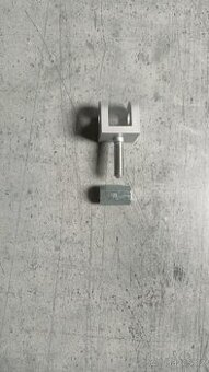 SUZUKI GSR 600-opravný kus stupačky