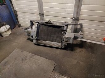 chladičová stěna VW Sharan 7M