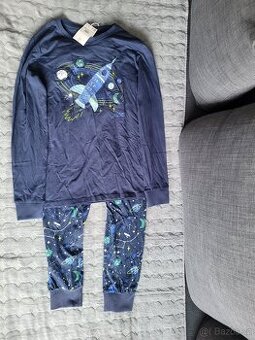 Pyžamo pro kluka, v. 146/152, zn. Reserved