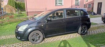Toyota Corolla Verso 2,2 D 2006, 101 kW
