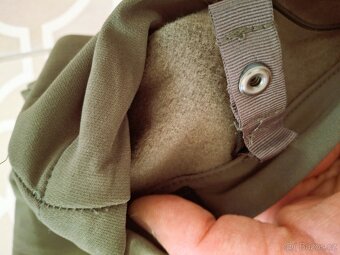 1x oblečené Decathlon Quechua Pánské hřejivé vodoodpudívé