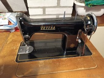 Šicí stroj Zetina