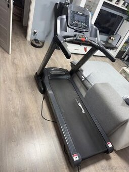 Běžecký pás HOUSEFIT SPIRO 80 IRUN