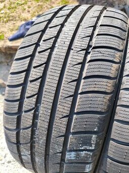 Celoroční pneumatiky tomket 245/40r18