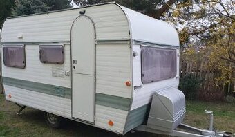 Karavan Chateau 400 na pevné stání