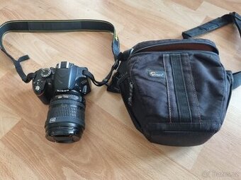 Nikon D3200 + teleobjektiv + příslušenství⭐