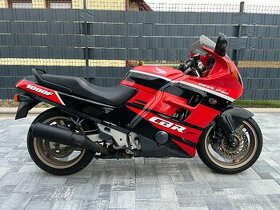 Honda CBR 1000 F - 1