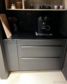 Kuchyńský nábytek nebo do kanceláře / pronájmu