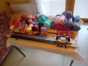 Prodam pletací stroj Moda