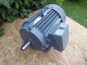 Prodám motor MEZ Mohelnice 5.5 kw 2800 ot.