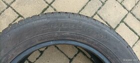 Prodám 4 ks zimní pneu nokian 215/55 R16