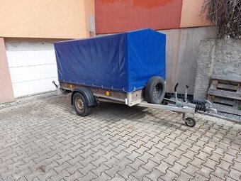 Bržděný vozík s plachtou