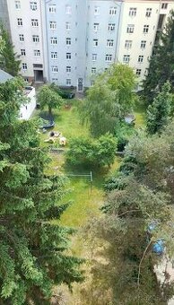 Prodej bytu 3+1+sklep Praha3