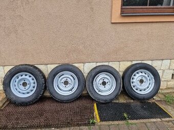 Pneumatiky s disky Škoda,Spartak