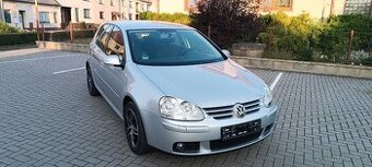 VW Golf 5 1,6-75kw-benzín-bez koroze