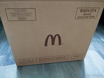 🔥🔥🔥🔥Mcdonald's - KRABICE PLNÁ SKLENIČEK COCA COLA 2020