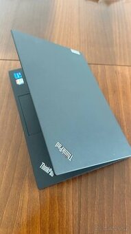 Lenovo T14s i7 32gb RAM 500gb SSD