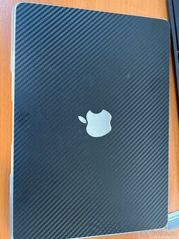 Macbook air M2 zaruka Alza