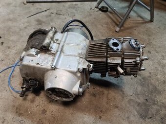 Motor jawa betka 72ccm