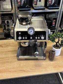Kávovar espresso DeLonghi EC 9335.M La Specialista