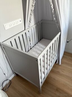 Dětská postýlka IKEA sundvik a matrace