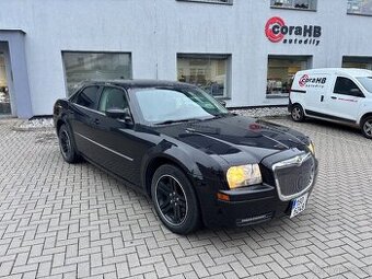 Chrysler 300c V6 2,7L 185xxx km pěkný stav