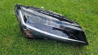 Škoda superb 3 led světlomet