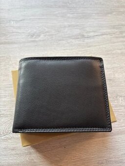Kožená černá peněženka bez nápisů