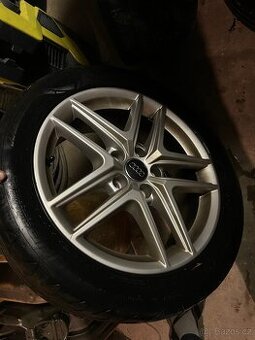 Alu kola r17 5x112 Audi originál