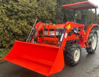 Traktor KUBOTA