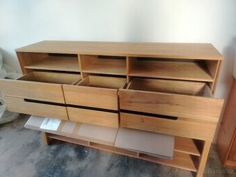 Nová dřevěná komoda pod TV 162 x 50 x 40 masiv