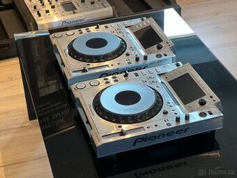 Pioneer CDJ2000