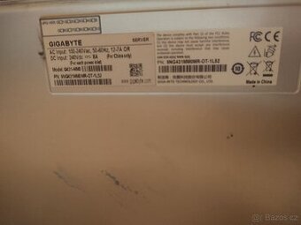 30x zdroj FSP Fortron 1600W, 10 rig Gigabyte