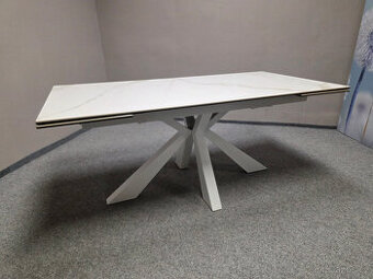 Nový luxusní bílý jídelní stůl JULES rozkládací